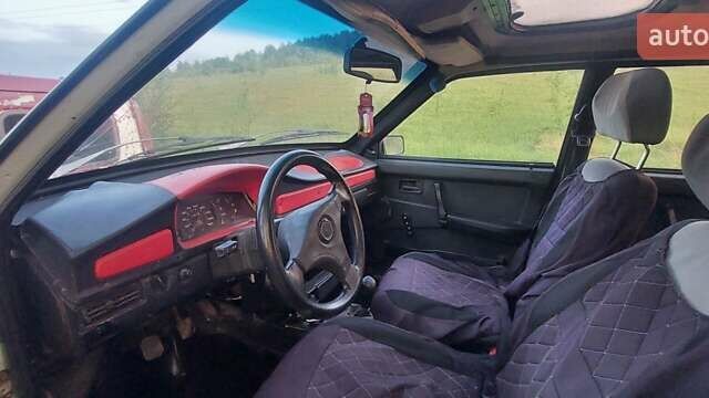 Белый ВАЗ 2109, объемом двигателя 1.3 л и пробегом 322 тыс. км за 400 $, фото 22 на Automoto.ua