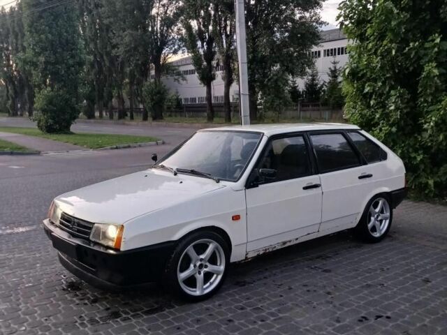 Белый ВАЗ 2109, объемом двигателя 0 л и пробегом 3 тыс. км за 1000 $, фото 4 на Automoto.ua