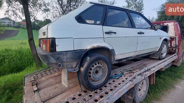 Белый ВАЗ 2109, объемом двигателя 1.3 л и пробегом 296 тыс. км за 400 $, фото 7 на Automoto.ua