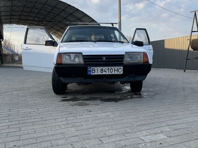 Белый ВАЗ 2109, объемом двигателя 1.3 л и пробегом 115 тыс. км за 997 $, фото 2 на Automoto.ua