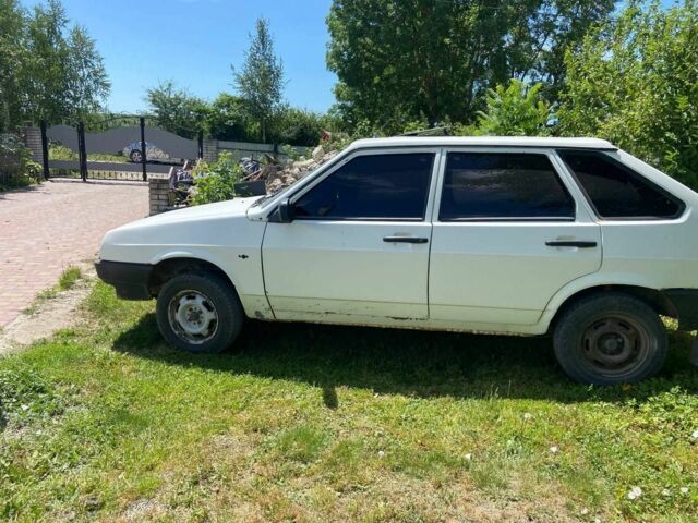 Белый ВАЗ 2109, объемом двигателя 0 л и пробегом 250 тыс. км за 900 $, фото 5 на Automoto.ua