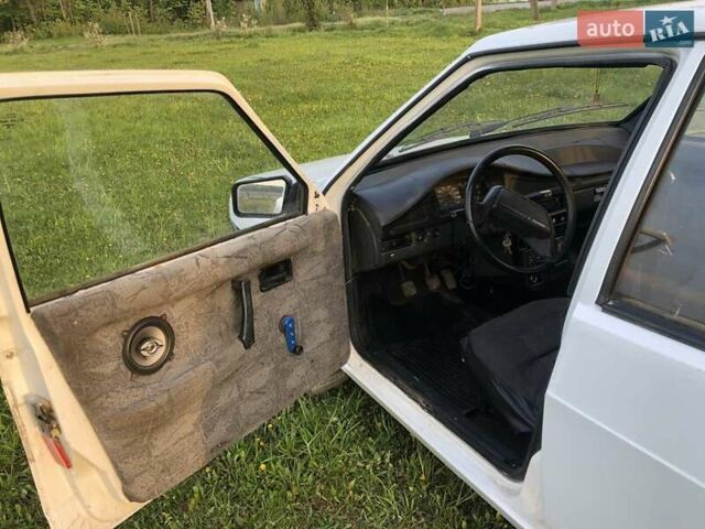 Белый ВАЗ 2109, объемом двигателя 1.3 л и пробегом 144 тыс. км за 1050 $, фото 32 на Automoto.ua