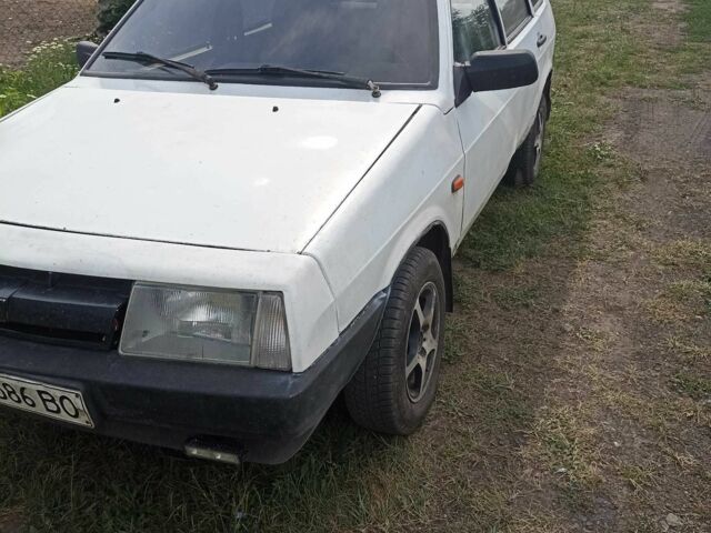 Белый ВАЗ 2109, объемом двигателя 1.6 л и пробегом 62 тыс. км за 1017 $, фото 2 на Automoto.ua