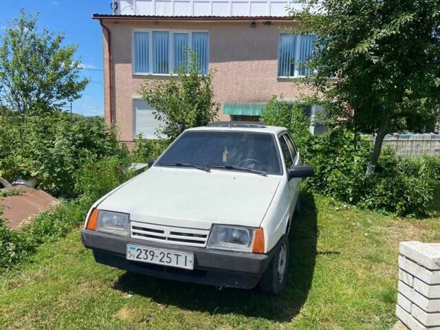 Белый ВАЗ 2109, объемом двигателя 0 л и пробегом 250 тыс. км за 900 $, фото 14 на Automoto.ua