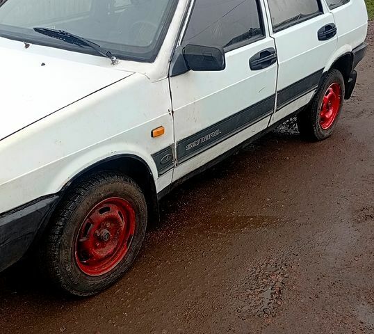 Білий ВАЗ 2109, об'ємом двигуна 1.5 л та пробігом 0 тис. км за 650 $, фото 7 на Automoto.ua