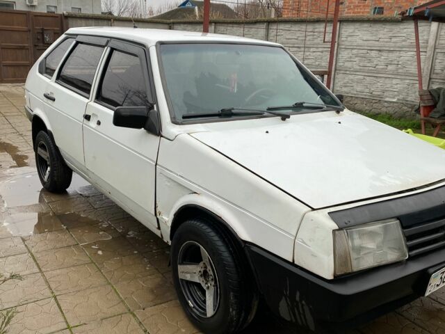 Белый ВАЗ 2109, объемом двигателя 1.3 л и пробегом 500 тыс. км за 850 $, фото 2 на Automoto.ua