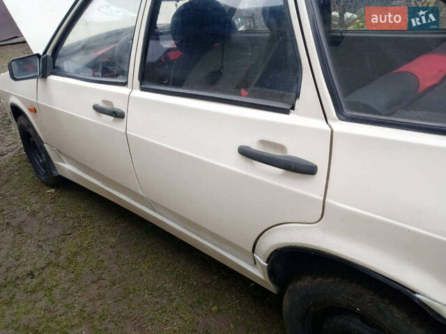 Білий ВАЗ 2109, об'ємом двигуна 1.29 л та пробігом 200 тис. км за 1200 $, фото 3 на Automoto.ua