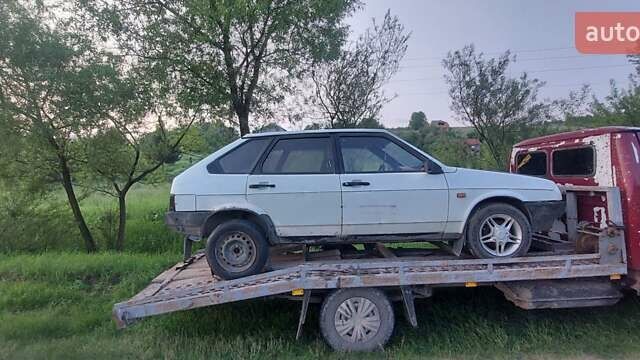 Белый ВАЗ 2109, объемом двигателя 1.3 л и пробегом 322 тыс. км за 400 $, фото 26 на Automoto.ua