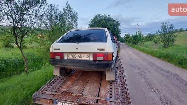 Белый ВАЗ 2109, объемом двигателя 1.3 л и пробегом 322 тыс. км за 400 $, фото 8 на Automoto.ua