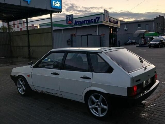 Белый ВАЗ 2109, объемом двигателя 0 л и пробегом 3 тыс. км за 1000 $, фото 3 на Automoto.ua