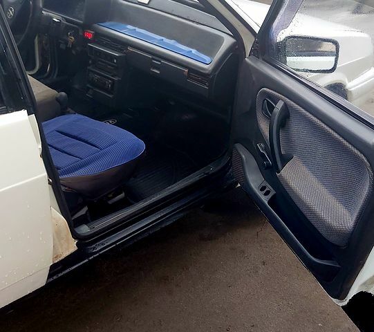 Белый ВАЗ 2109, объемом двигателя 1.5 л и пробегом 370 тыс. км за 750 $, фото 6 на Automoto.ua