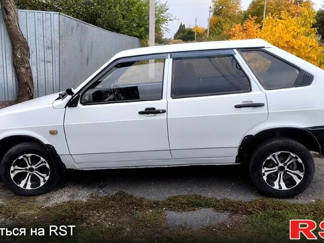 Белый ВАЗ 2109, объемом двигателя 1.3 л и пробегом 307 тыс. км за 1300 $, фото 3 на Automoto.ua