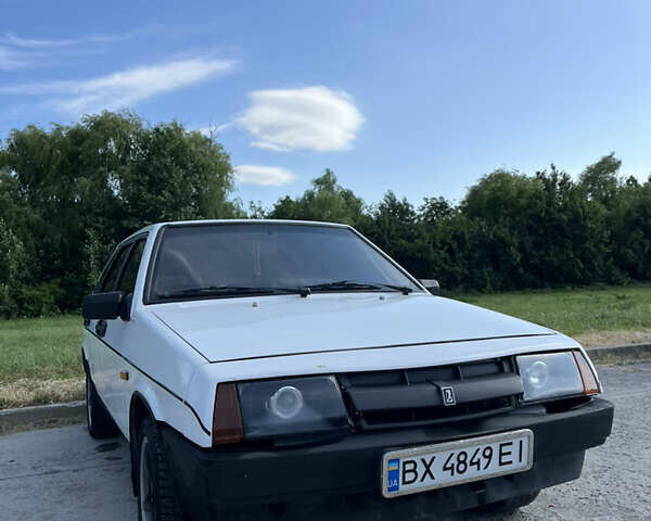 Белый ВАЗ 2109, объемом двигателя 1.6 л и пробегом 100 тыс. км за 1500 $, фото 1 на Automoto.ua
