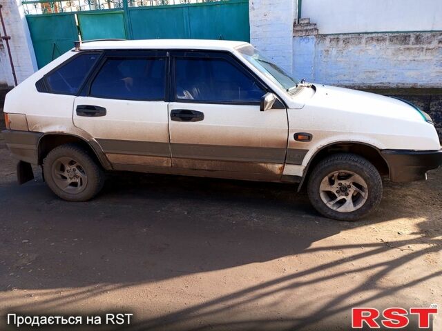 Білий ВАЗ 2109, об'ємом двигуна 1.3 л та пробігом 400 тис. км за 750 $, фото 5 на Automoto.ua