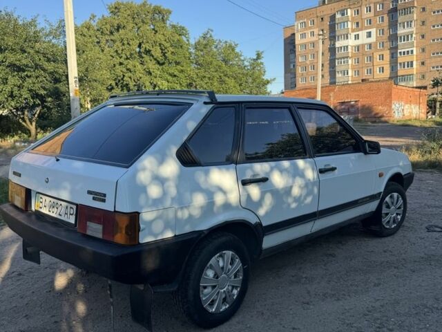 Белый ВАЗ 2109, объемом двигателя 1.3 л и пробегом 150 тыс. км за 1400 $, фото 5 на Automoto.ua