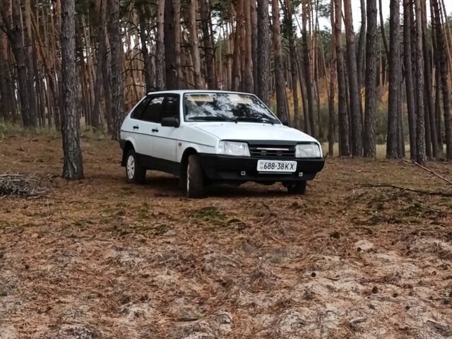 Белый ВАЗ 2109, объемом двигателя 0 л и пробегом 80 тыс. км за 692 $, фото 3 на Automoto.ua