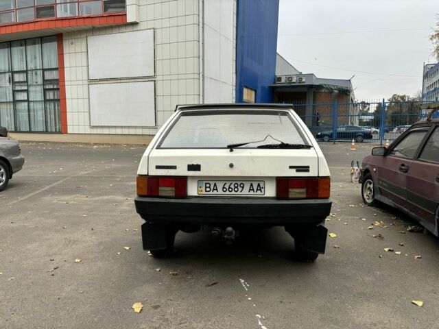 Білий ВАЗ 2109, об'ємом двигуна 1.3 л та пробігом 180 тис. км за 950 $, фото 5 на Automoto.ua