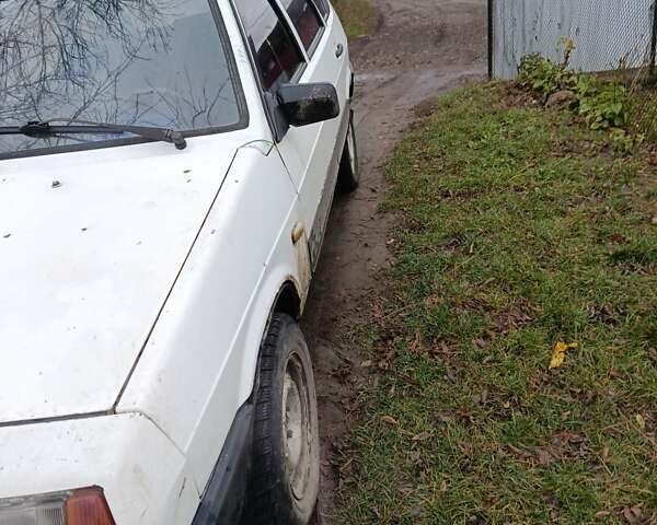Белый ВАЗ 2109, объемом двигателя 1.3 л и пробегом 78 тыс. км за 650 $, фото 3 на Automoto.ua