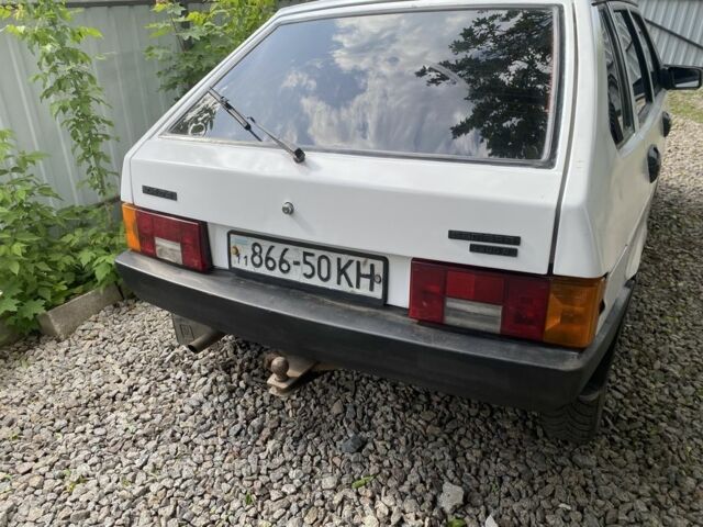 ВАЗ 2109 1988 в Кропивницком (Кировограде) на Automoto.ua Белый ВАЗ 2109, объемом двигателя 1.3 л и пробегом 300 тыс. км за 900 $, фото 7 на Automoto.ua
