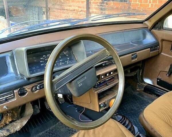 Белый ВАЗ 2109, объемом двигателя 1.3 л и пробегом 100 тыс. км за 450 $, фото 3 на Automoto.ua