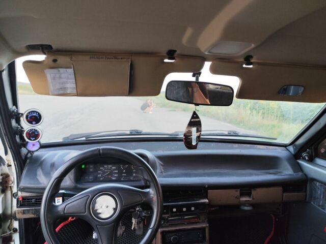 Белый ВАЗ 2109, объемом двигателя 1 л и пробегом 3 тыс. км за 1000 $, фото 2 на Automoto.ua