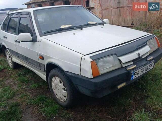 Білий ВАЗ 2109, об'ємом двигуна 1.29 л та пробігом 100 тис. км за 800 $, фото 2 на Automoto.ua