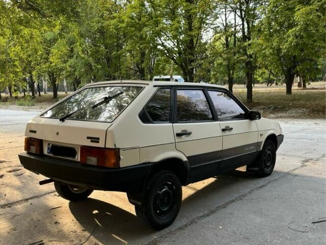 Білий ВАЗ 2109, об'ємом двигуна 1.3 л та пробігом 3 тис. км за 1000 $, фото 4 на Automoto.ua