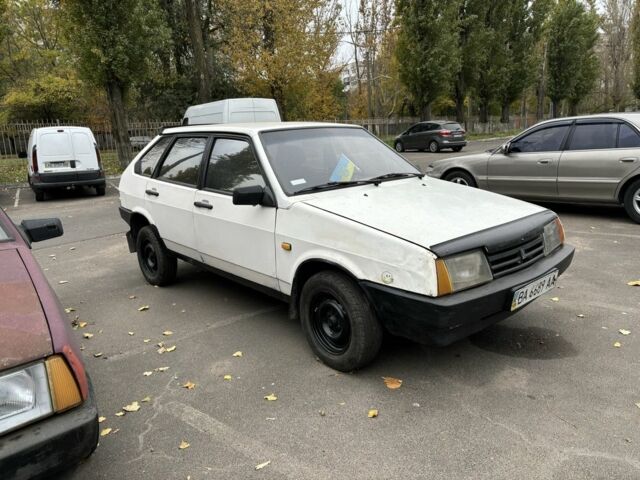 Білий ВАЗ 2109, об'ємом двигуна 1.3 л та пробігом 180 тис. км за 950 $, фото 3 на Automoto.ua