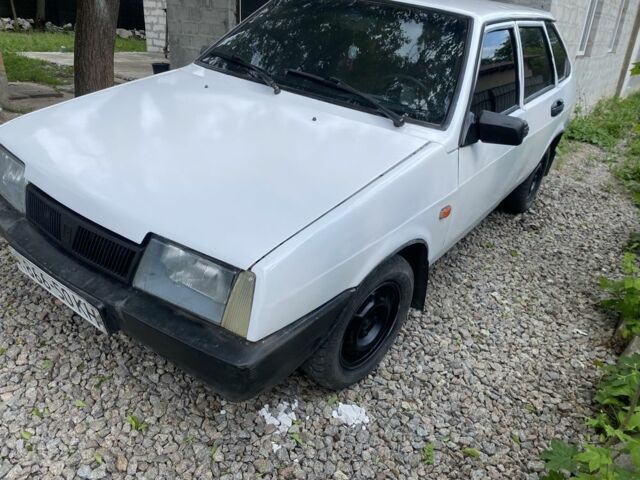 ВАЗ 2109 1988 в Кропивницком (Кировограде) на Automoto.ua Белый ВАЗ 2109, объемом двигателя 1.3 л и пробегом 300 тыс. км за 900 $, фото 3 на Automoto.ua