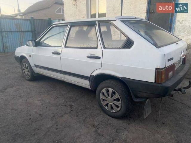Белый ВАЗ 2109, объемом двигателя 1.5 л и пробегом 150 тыс. км за 650 $, фото 3 на Automoto.ua