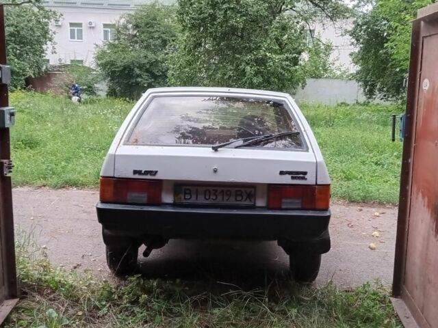 Белый ВАЗ 2109, объемом двигателя 1.3 л и пробегом 13 тыс. км за 1500 $, фото 2 на Automoto.ua