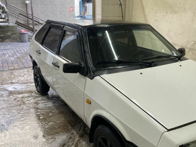 Белый ВАЗ 2109, объемом двигателя 1.5 л и пробегом 3 тыс. км за 1100 $, фото 4 на Automoto.ua