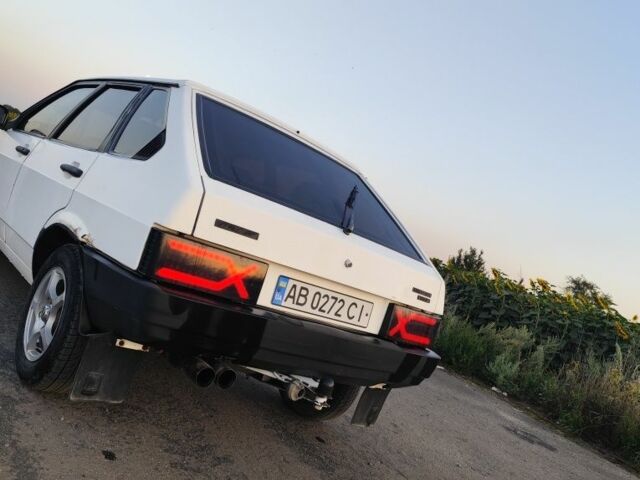 Белый ВАЗ 2109, объемом двигателя 1 л и пробегом 3 тыс. км за 1000 $, фото 5 на Automoto.ua