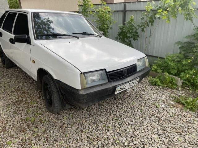 ВАЗ 2109 1988 в Кропивницком (Кировограде) на Automoto.ua Белый ВАЗ 2109, объемом двигателя 1.3 л и пробегом 300 тыс. км за 900 $, фото 2 на Automoto.ua