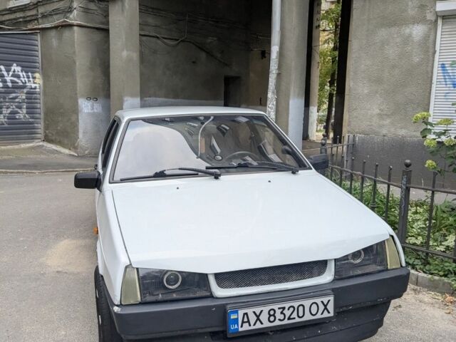 Белый ВАЗ 2109, объемом двигателя 1.3 л и пробегом 70 тыс. км за 1000 $, фото 3 на Automoto.ua