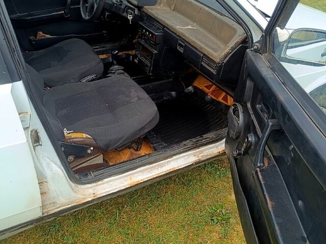 Белый ВАЗ 2109, объемом двигателя 1.3 л и пробегом 74 тыс. км за 500 $, фото 5 на Automoto.ua