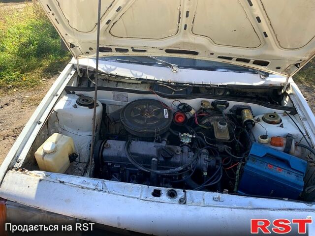 Белый ВАЗ 2109, объемом двигателя 1.3 л и пробегом 100 тыс. км за 450 $, фото 5 на Automoto.ua