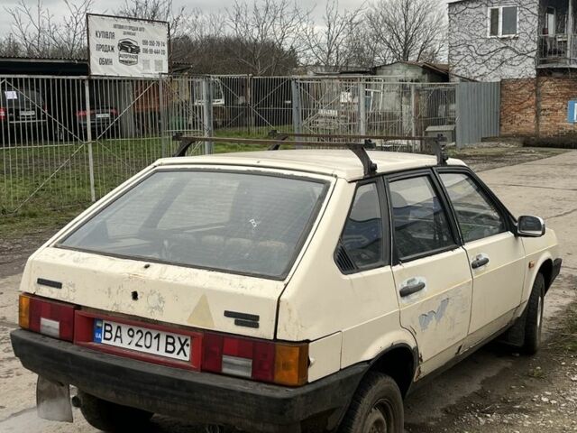 Белый ВАЗ 2109, объемом двигателя 1.3 л и пробегом 279 тыс. км за 550 $, фото 1 на Automoto.ua