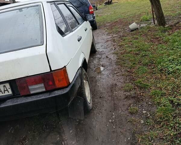 Белый ВАЗ 2109, объемом двигателя 1.3 л и пробегом 78 тыс. км за 650 $, фото 2 на Automoto.ua