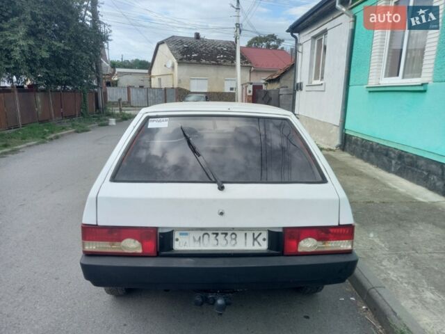Белый ВАЗ 2109, объемом двигателя 1.5 л и пробегом 200 тыс. км за 300 $, фото 1 на Automoto.ua