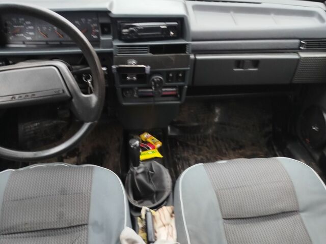 Белый ВАЗ 2109, объемом двигателя 1.5 л и пробегом 210 тыс. км за 1301 $, фото 5 на Automoto.ua