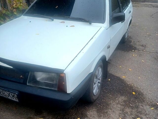 Белый ВАЗ 2109, объемом двигателя 1.5 л и пробегом 0 тыс. км за 2000 $, фото 1 на Automoto.ua