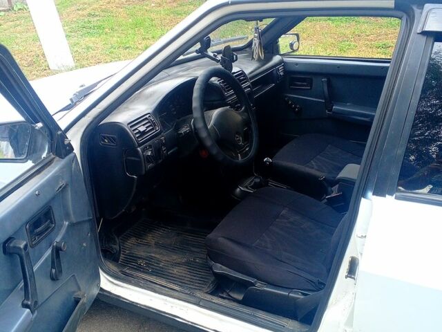 Белый ВАЗ 2109, объемом двигателя 1.3 л и пробегом 0 тыс. км за 1500 $, фото 5 на Automoto.ua