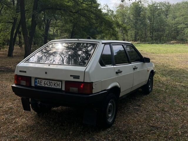 Белый ВАЗ 2109, объемом двигателя 1.3 л и пробегом 250 тыс. км за 1300 $, фото 4 на Automoto.ua