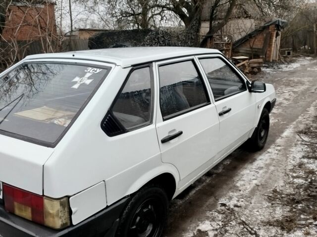 Белый ВАЗ 2109, объемом двигателя 1.5 л и пробегом 210 тыс. км за 1301 $, фото 1 на Automoto.ua