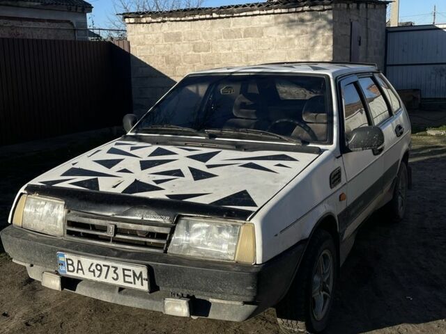 Белый ВАЗ 2109, объемом двигателя 1.3 л и пробегом 79 тыс. км за 1100 $, фото 2 на Automoto.ua