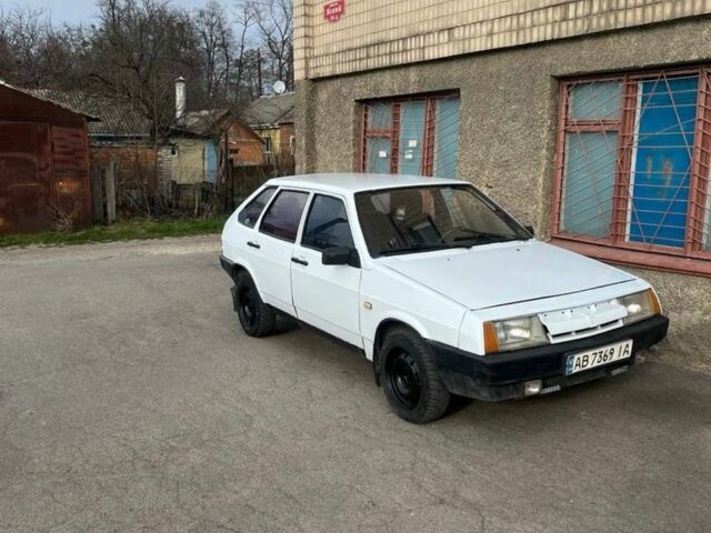 Белый ВАЗ 2109, объемом двигателя 1.3 л и пробегом 2 тыс. км за 712 $, фото 3 на Automoto.ua