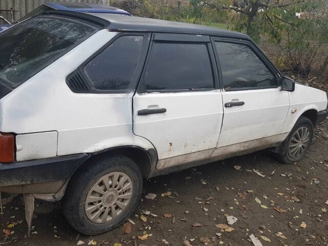 Белый ВАЗ 2109, объемом двигателя 1.3 л и пробегом 250 тыс. км за 800 $, фото 6 на Automoto.ua