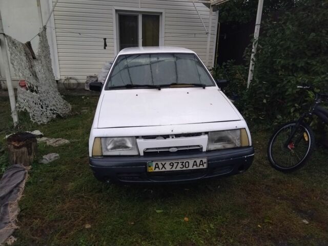 Белый ВАЗ 2109, объемом двигателя 1.5 л и пробегом 48 тыс. км за 594 $, фото 2 на Automoto.ua
