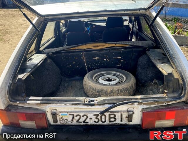 Белый ВАЗ 2109, объемом двигателя 1.3 л и пробегом 170 тыс. км за 550 $, фото 6 на Automoto.ua